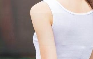 观看完“17c吃瓜”，我只想说，水果能这样吃吗？