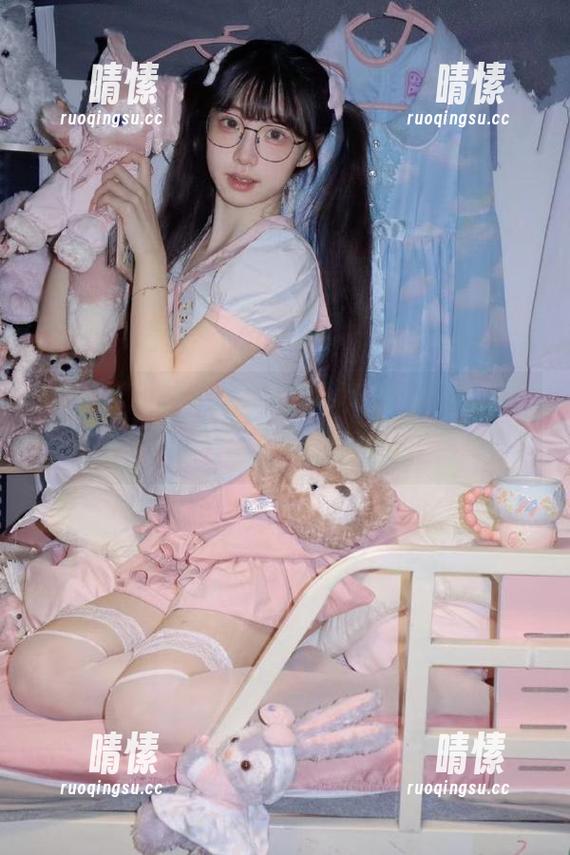 “17c吃瓜”大揭秘，链接里的瓜有什么新鲜事儿吗？