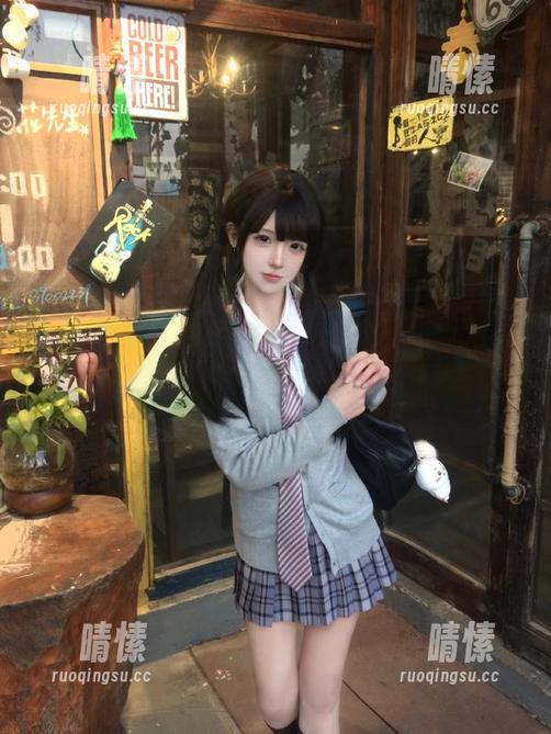 51cg4：我竟然从这个视频里学会了如何优雅地吃珠子！