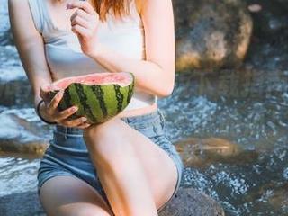 51吃瓜苹果版下载指南：一键搞定，让人欲罢不能的瓜！
