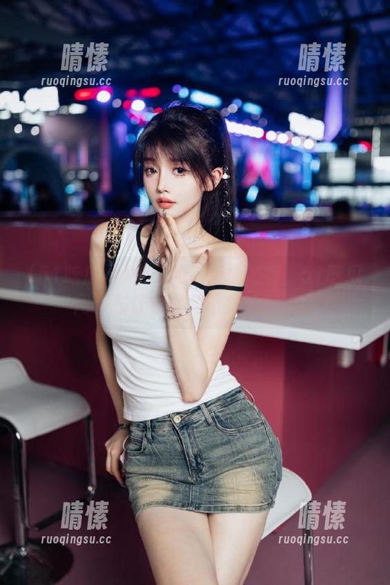 今天的瓜甜得像蜜：51吃瓜网发布让你嘴角上扬的好料！