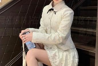 在51网红爆料这个吃瓜网页，看到的是花样百出的瓜，你准备好啃了吗？