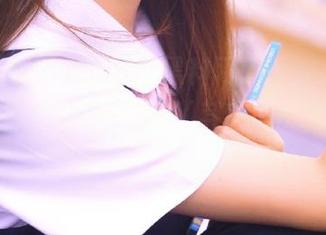 打开51黑料网app，我感觉自己就像个八卦专家！(其实也没啥可信度)