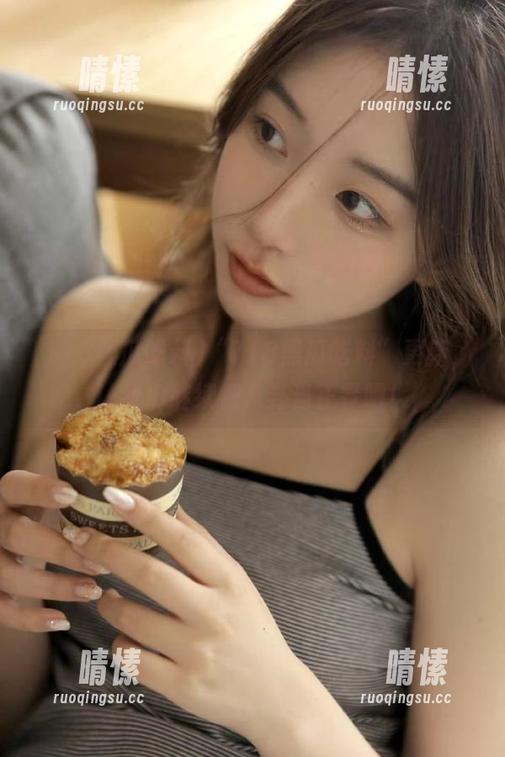 “718黑瓜吃料”更新，让我们继续把八卦当正餐吧！