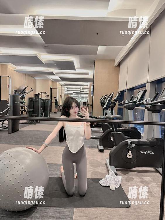 最新追剧心得：“hlw”小黑窗功力爆表，全网隐情竟都在这里？