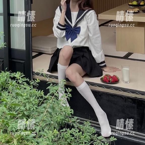 快来看！“tttzzz18.su”的网页就像黑料的宝藏，一挖就是一堆！