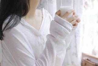 大家都在一起吃瓜看视频，我却在进行着一场思维的马拉松，脑海里满是不能说出口的混乱！