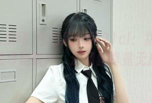 今日吃瓜网91cl：指尖上滑过无数奇葩瞬间，这网站真是无底洞！