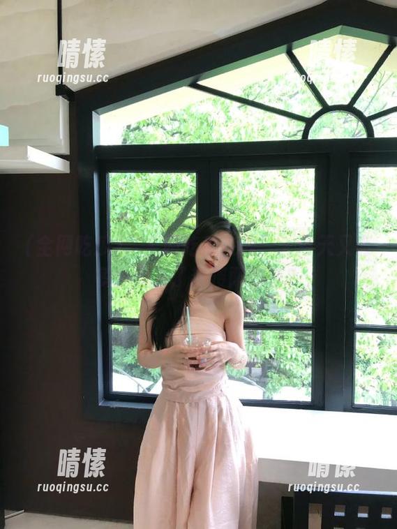 “全网吃瓜在线”：今天又有多少人为了热搜而熬夜？