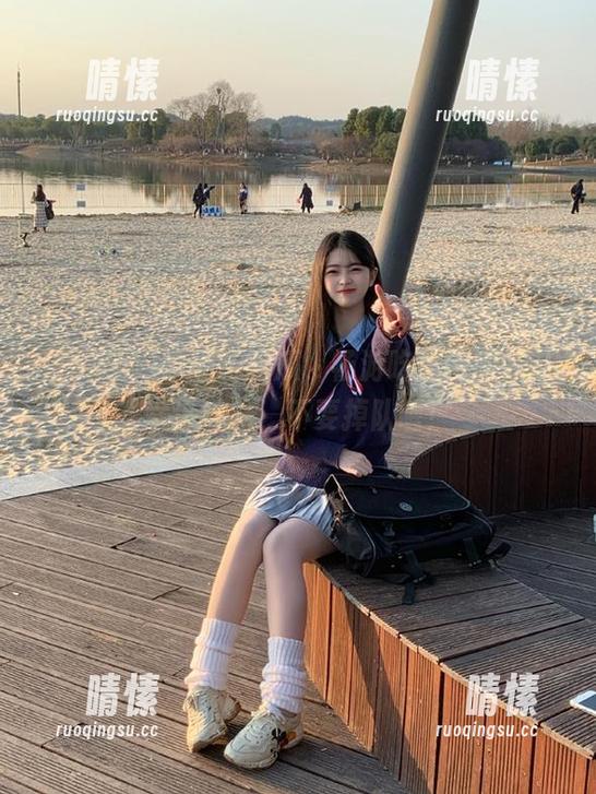 看剧边吃瓜，畅游吃瓜网的八卦幸运线路，不要掉队喔！