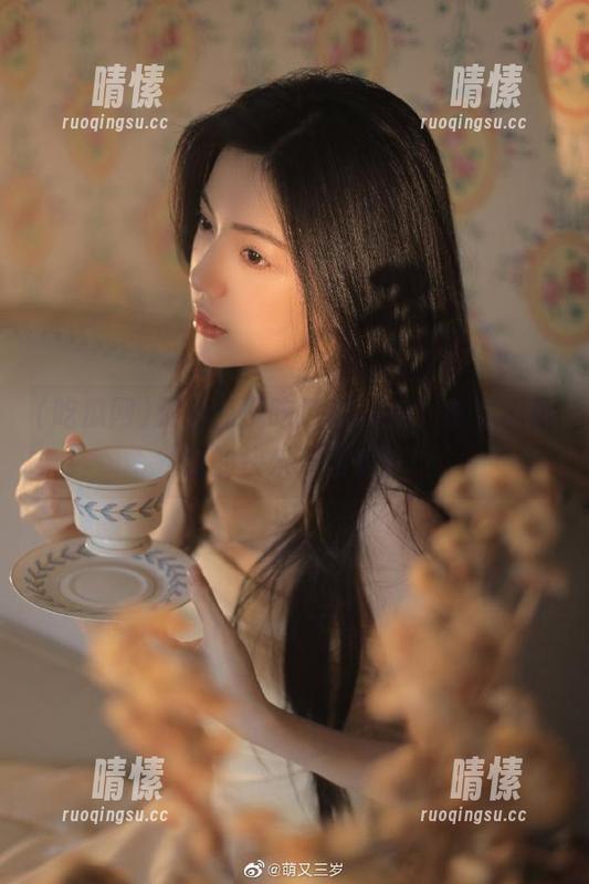跟着免费吃瓜网app，成为瓜田里的快乐观察者！