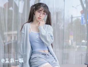 “在线吃瓜网”的收藏功能真不错，瞬间就能重温那些经典八卦