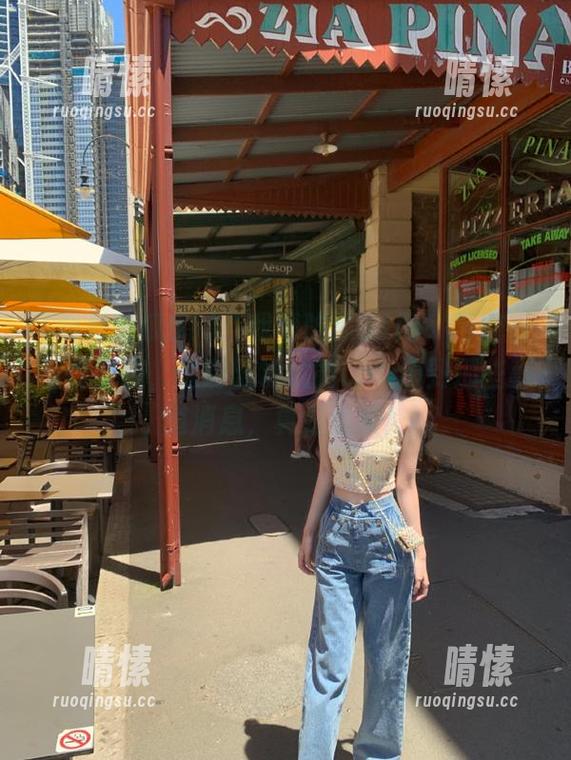 “我爱吃瓜51网”网址看着真舒服，随时随地就能catch到那些小道消息，真是愉快！