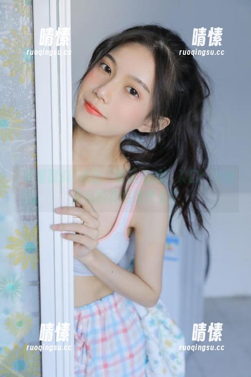 点击“明星黑料”入口：八卦背后的真相是什么？