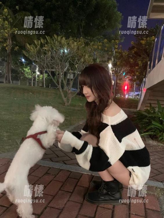 “黑料不打烊155fun”新视频来袭，快来一起捧瓜！面包会有的，黑料也会有的！