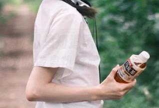 想知道黑料不打烊的地址？听说那边的信息热度跟快递一样上门！
