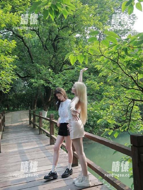 黑料社首页：看！那些不停被翻出来的丑事！