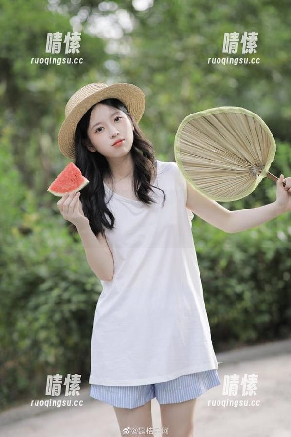 下载黑料网后，吃瓜群众的‘怎么看’通知你了吗？