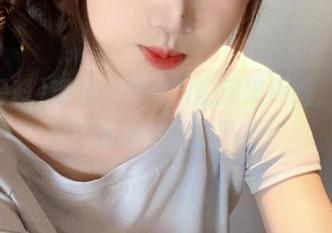 观看：黑网料的深海探险，看我如何从水中捞出八卦！